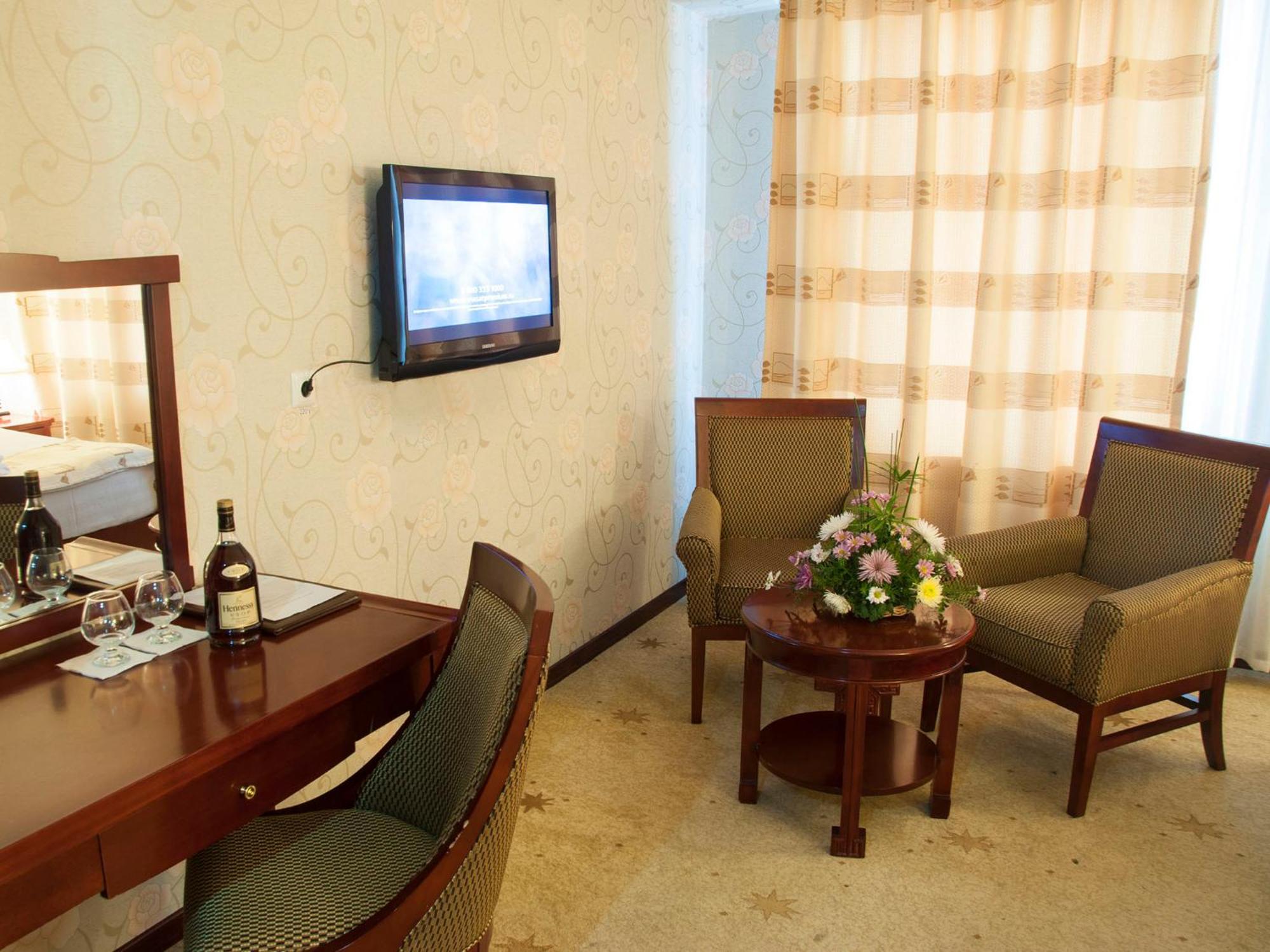 Golden Valley Hotel Taszkent Zewnętrze zdjęcie