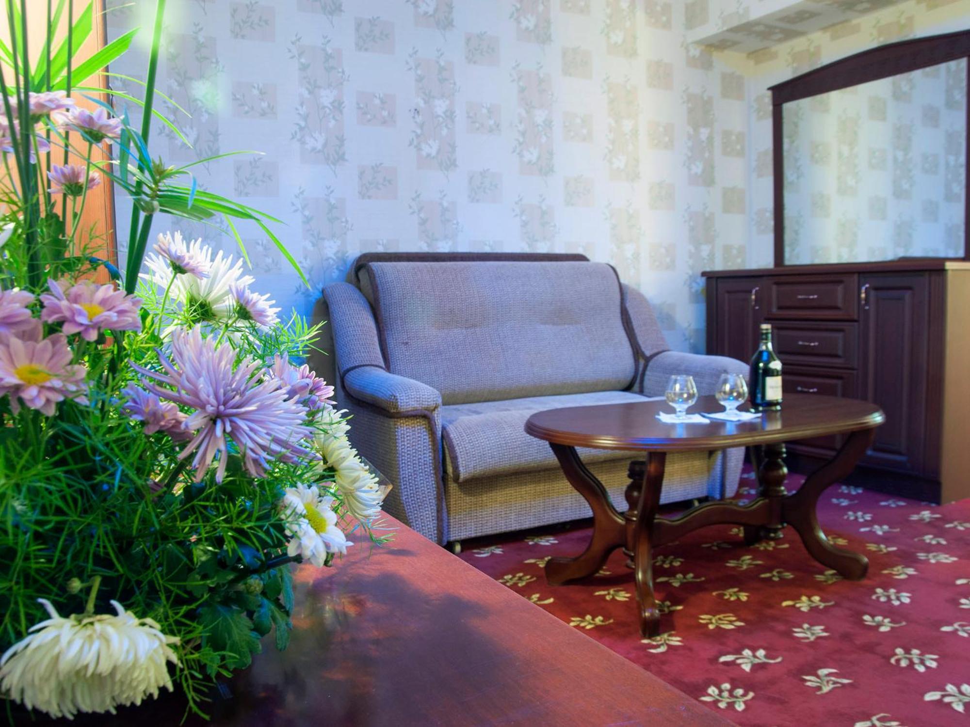 Golden Valley Hotel Taszkent Zewnętrze zdjęcie