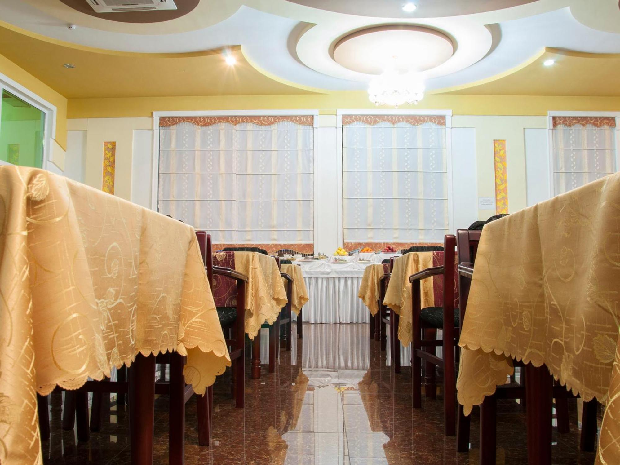 Golden Valley Hotel Taszkent Zewnętrze zdjęcie